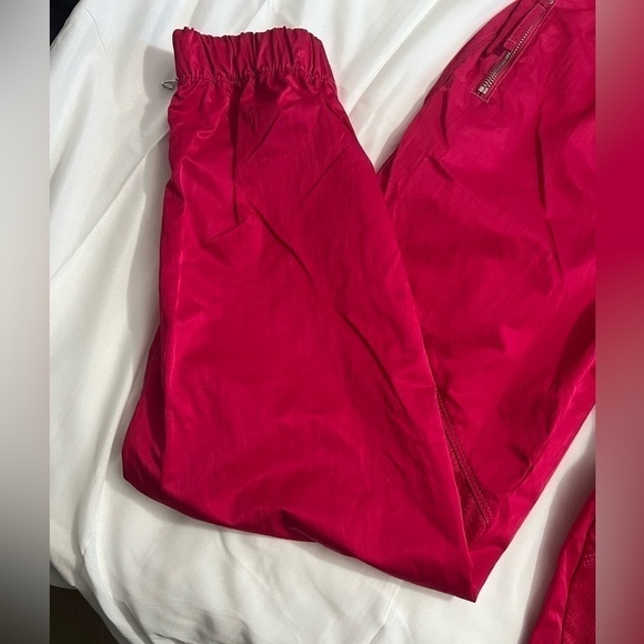Urban Outfitters Nylon Jogger Pants Pixie Waisted Hot Pink Size Small Zippers - Picture 4 of 9